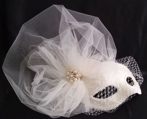 Ivory handmade bridal mask with birdcage veil and tulle fascinator pearls Mask With Veil, Tulle Mask, Tulle Fascinator, Masquerade Mask Diy, Spa Wear, Ivory Bridal Gown, Bridal Mask, Prom Decor, Fox Mask