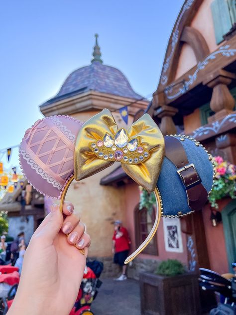 Rapunzel Mouse Ears, Tangled Ears Disney, Tangled Outfit Aesthetic, Beauty And The Beast Mickey Ears, Disney Ears Aesthetic, Custom Mickey Ears, Tangled Mickey Ears, Rapunzel Mickey Ears, Disney Ears Diy