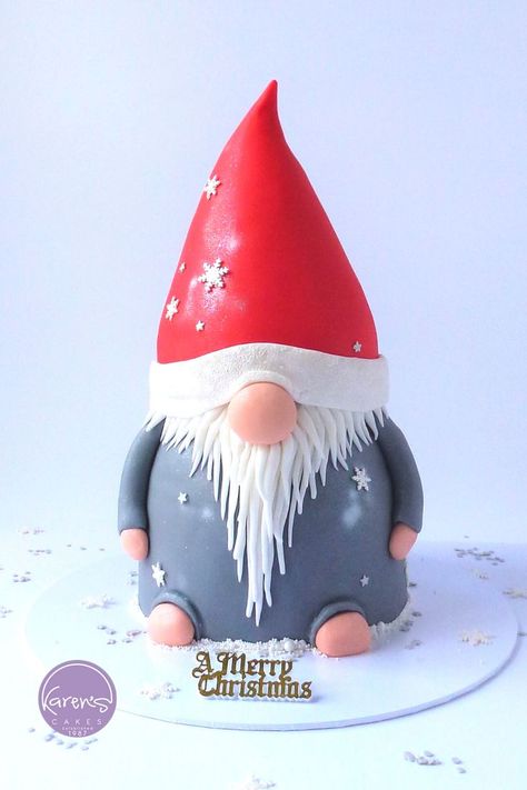 Natal, Fimo, Gnome Christmas Cake Ideas, Gonk Cake Ideas, Gonk Christmas Cake, Christmas Cske, Gonk Cake, Gnomes Cake, Gnome Cakes