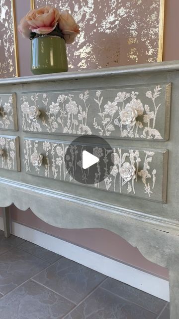 Katarina Hernandez on Instagram: "Glass bead gel raised stencil" Raised Stencils On Furniture, Kacha Furniture, Raised Stencil, 200k Views, Furniture Redos, Chalk Painting, Decoupage Furniture, Stencil Furniture, Furniture Refinishing