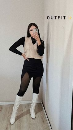 Dinner Outfit Winter Classy Chic, Outfit Formal Invierno Mujer, Outfit Para Posada, Outfits Posada, Outfits Botas Blancas, Formal Christmas Outfit, Fashion Trends Spring 2023, Outfit Posada, Fashion Trends Spring Summer 2023