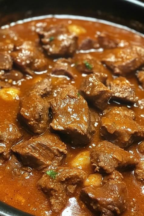 Carne Guisada Con Papas - Easy DIY Recipes Mexican Carne Guisada, Authentic Carne Guisada Recipe, Guisada Recipe Mexican, Carne Guisada Recipe Mexican, Cubed Beef Recipes, Guisado Recipe, Guisada Recipe, Instant Pot Beef Recipes, Yellow Rice Recipes