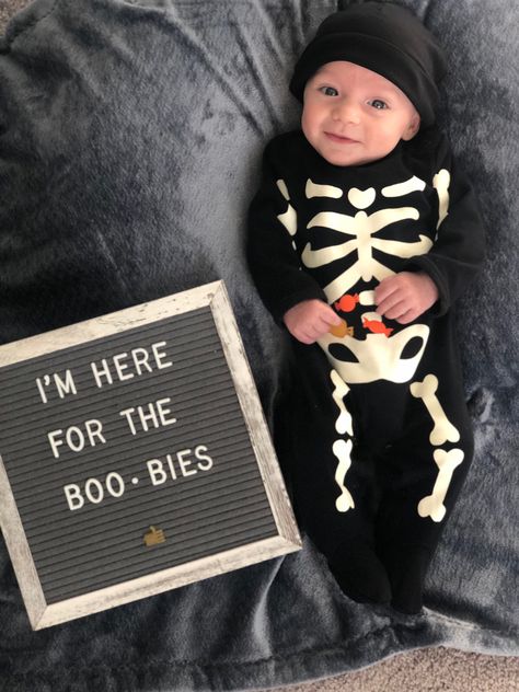 Spooky Infant Photoshoot, Infant Photoshoot Ideas Halloween, Halloween With Newborn, Halloween Pictures For Babies, First Halloween Letter Board, 4 Month Old Halloween Pictures, Halloween 4 Month Old Pictures, 4 Month Halloween Pictures, Babies 1st Halloween