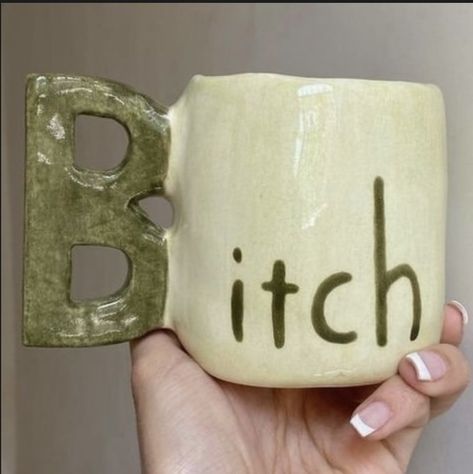 Creative Mug Handles, Cool Pottery Mugs, Emo Pottery, Funny Ceramics Ideas, Clay Mug Ideas Design, Silly Mugs, Clay Cup Ideas, Things To Make With Air Dry Clay, Pottery Quotes