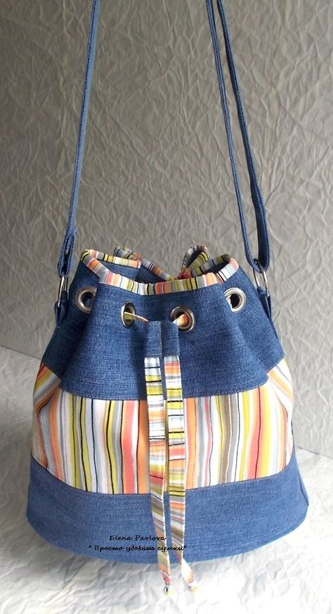 Tas Denim, Jean Purses, Sewing Jeans, Sacs Tote Bags, Sac Diy, Blue Jeans Crafts, Denim Handbags, Denim Purse, Denim Ideas