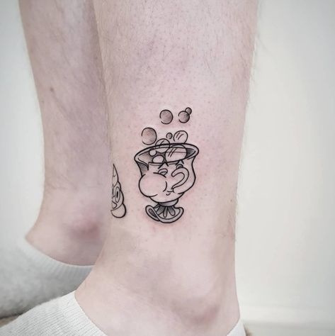 Beauty and the Beast Disney Tattoos Moana, Minimalista Disney, Chip Beauty And The Beast, Disney Tattoos Quotes, Flesh Art, Chip Tattoo, Beauty And The Beast Tattoo, Name Tattoos For Moms, Learn To Tattoo