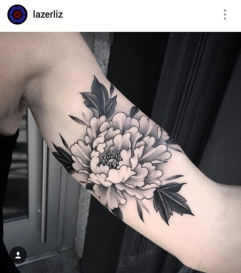 Black and gray tones - lightness in the flower Black and gray peony tattoo by @lazerliz Black And Gray Peony Tattoo, Black And Grey Peony Tattoo, Peony Tattoo Black, Black And Gray Flower Tattoo, Japanese Peony Tattoo, Neck Ideas, Peony Flower Tattoos, Peony Tattoo, Black Peony