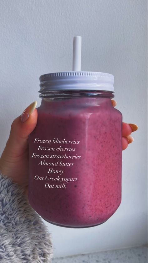 Recipes Healthy Breakfast, Aesthetic Health, Smoothie Ideas, Fruit Smoothie Recipes Healthy, Easy Healthy Smoothies, Smoothie Recipes Healthy Breakfast, Smoothie Healthy, Smoothie Drink Recipes, Healthy Drinks Smoothies