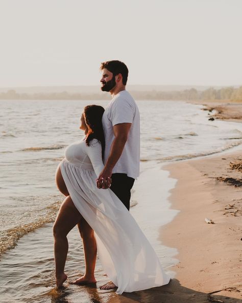 Golden hour, maternity photo session, sunset maternity photo inspo, couples photo pose, at the lake photo session Golden Hour Maternity Shoot Beach, Lake Maternity Pictures, Sunset Maternity Photos, Golden Hour Maternity, Shoot Poses, Lake Photos, Couples Photo, Maternity Poses, Photo Poses For Couples