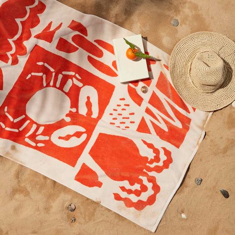 Beach Book, Summer Beach Towels, Accessories Beach, Summer Towel, Nyc Artist, Living Room Floor, Beach Park, Sun Beach, Towels Design