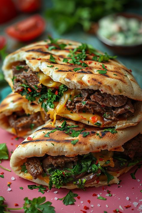 Cheesy Beef and Mushroom Pita Pockets with Tzatziki Sauce 🥙🍄🧀 Meatball Pita Sandwich, Beef Pita Pocket Recipes, Ground Beef Pita Pocket Recipes, Greek Pita Pockets, Pita Meals, Beef Wraps Recipes, Beef Mince Recipes Dinners, Ground Beef Pita, Pita Pocket Recipes Lunches