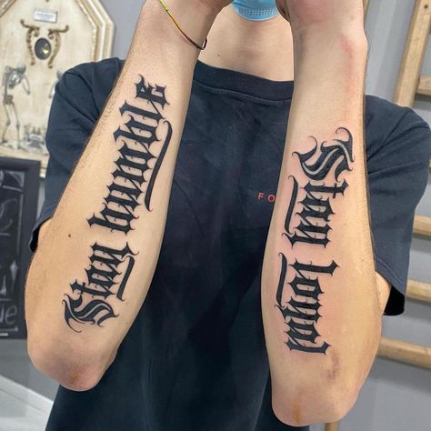 Gothic Tattoo Lettering, Graffiti Lettering Tattoo, Graffiti Tattoo Design, Gothic Lettering Tattoo, Gothic Style Tattoos, Gothic Font Tattoo, Lettering Cholo, Font Tattoo Design, Stay Humble Tattoo