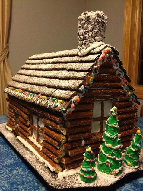 pretzel log cabin - love this idea as a unique alternative to a gingerbread house: Pretzel Log Cabin, Winter Torte, Homemade Gingerbread House, Homemade Gingerbread, Gingerbread House Parties, Gingerbread House Designs, Gingerbread Party, Gingerbread House Decorations, Candy House