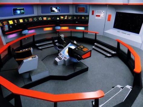 Star Trek Original Series Set Tour – Ticonderoga, New York - Atlas Obscura Star Trek Bridge, Uss Enterprise Ncc 1701, Star Trek 1966, Starfleet Ships, Enterprise Ncc 1701, Star Trek Original Series, Star Trek Images, Film Academy, Star Trek Original