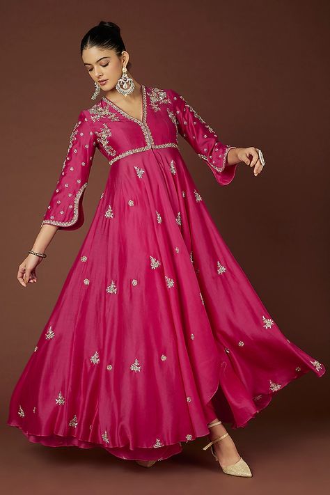 Fuchsia Chanderi Silk Anarkali Set Design by Jayanti Reddy at Pernia's Pop Up Shop 2022 Anarkali Silk Dress, Anarkali Dress Floor Length, Silk Kurti Designs, Jayanti Reddy, Silk Anarkali, Silk Kurti, Anarkali Kurta, Dresses Indian, Boutique Dress Designs