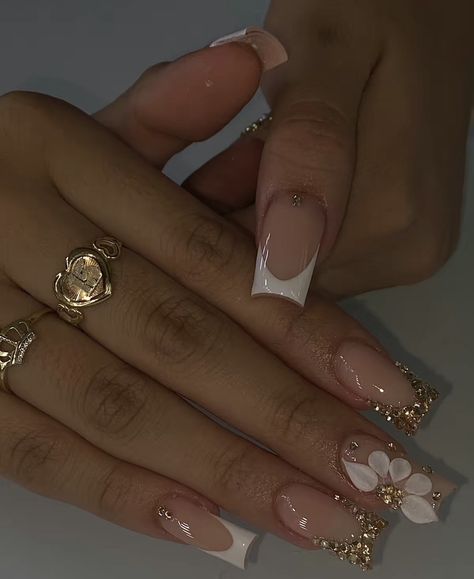 Short Nail Acrylic French Tip, Simple Quince Nails Short, Cute Shirt Acrylic Nails, Nails With Rhinestones Medium Length, Short San Judas Nails, Gold Quince Nails Short, Classic Baddie Nails, Cute Short Acrylics, Quince Nails Medium Length