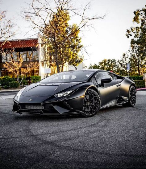 Huracan Evo Spyder, Lamborghini Huracan Evo, Lamborghini Huracan Spyder, Huracan Evo, Car Goals, Lamborghini Huracan, Car Photos, Exotic Cars, Super Cars