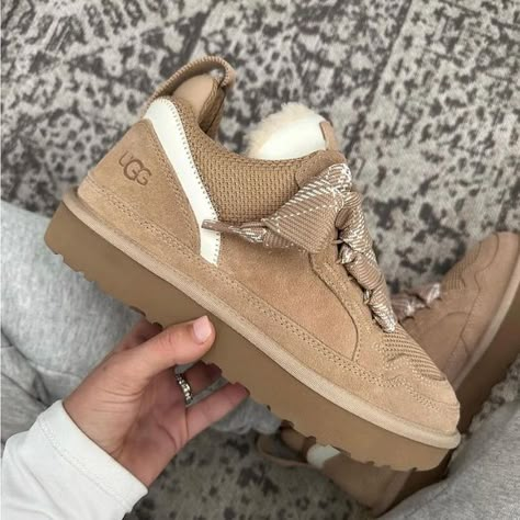 UGG Lowmel Trainers Shoes Sneakers Boots Sand NIB Size 7 Women NEW Ugh Trainers, Ugg Lowmel Sand, Ugg Trainers Outfit, Ugg Lowmel Styled, Uggs Trainers, Ugh Sneakers, Ugg Trainers, Ugg Lowmel, Ugg Sneakers