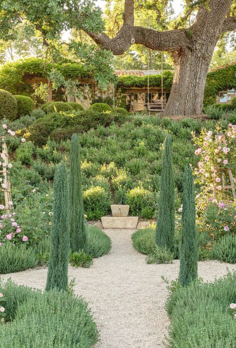 Gorgeous gardens at Patina Farm in Ojai, California - Brooke Giannetti of Velvet Farmhouse Lifestyle, Brooke Giannetti, Patina Farm, Rose Arbor, Fireplace Frame, Ojai California, Rustic Modern Farmhouse, Exquisite Gardens, European Farmhouse