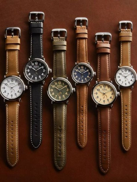 It's all about some classic watches collection . Watch Collection Mens, Leather Watches For Men, Mens Leather Watch, Luxury Watch Collection, Dress Watches For Men, Classy Watches, Brown Watch Men, Watch Photography, Gentleman Watch