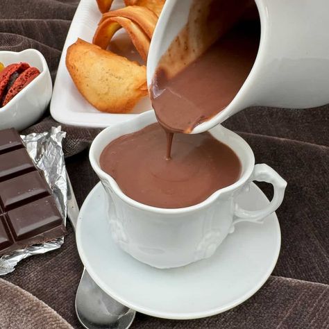 French Hot Chocolate French Sipping Chocolate, Hot Chocolate French, French Style Hot Chocolate, French Hot Cocoa, Paris Hot Chocolate Recipe, Fancy Hot Chocolate, Parisian Hot Chocolate, French Hot Chocolate Recipe, Hot Chocolate Aesthetic