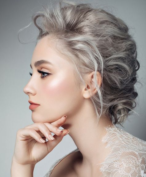 15 Trendsetting Bridal Hairstyles for Grey Hair in 2023 Wedding Hairstyles For Grey Hair, Gray Hair Wedding Hairstyles, Gray Updo Hairstyles, Grey Hair Updos, Hairstyles For Grey Hair, Fishtail Braid Wedding, Easy Straight Hairstyles, Glamorous Wedding Hair, Blonde Bride