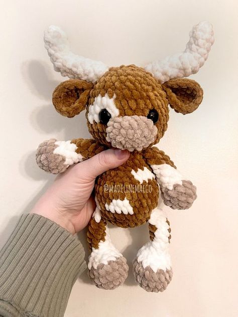 Longhorn crochet pattern- Longhorn cow pattern, amigurumi longhorn cow, Texas Longhorn cro #easycrochet, #amigurumi, #stuffedanimals, #smallcrochetprojects, #kawaiicrochet Longhorn Cow Crochet Pattern, Crochet Longhorn Cow, Longhorn Stuffed Animal, Longhorn Crochet Pattern Free, Free Arumigami Patterns, Crocheted Highland Cow, Off The Hook Yarn Projects, Country Crafts For Kids, Western Crochet Ideas