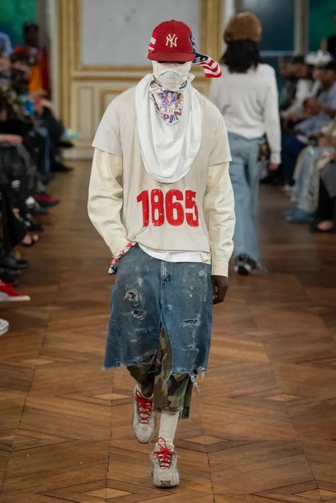 Baseball Fashion, Paris Fashion Week Men, Archive Fashion, Moda Paris, Mens Outfit Inspiration, Celeb Style, Fashion Aesthetics, Embellished Jeans, Denim Trends