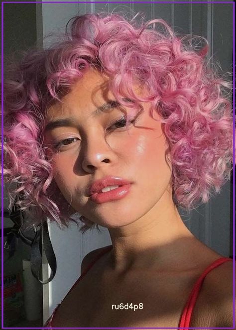 Curly Pink Hair, Pink Curly Hair, Curly Hair Color Ideas, Curly Hair Color, Pastel Pink Hair Color, Dyed Curly Hair, Pastel Pink Hair, Curly Hair Photos, Colored Curly Hair