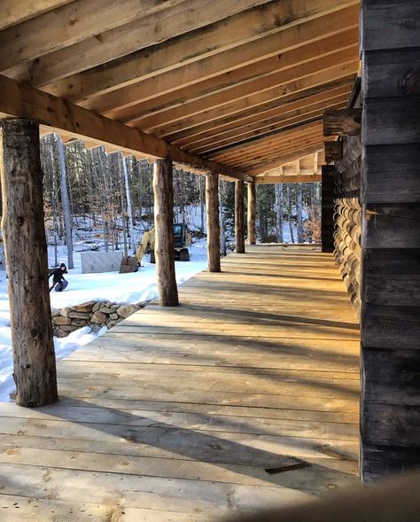 Log Porch Posts, Log Cabin Porch Ideas, Cabin Front Porch Ideas, Cabin Porch Ideas, Building A Log Cabin, Log Cabin Porch, Cabin Porches, Porch Railing Designs, Cabin Porch