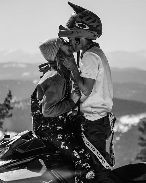 Couple Snowmobile Pictures, Snowmobile Couple Pics, Snowmobile Engagement Pictures, Snowmobile Photoshoot, Snowmobile Couple, Motorcycle Boyfriend, Tubing Pictures, Snowboard Aesthetic, Winter Couple Pictures