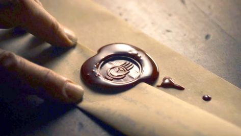 Wax Seal Letter Aesthetic, Wax Sealed Letters, Wax Seal Aesthetic, Sealed Letter, Everything Is Wrong, King Robert Baratheon, Lannister Lion, Bookbinding Tutorial, Game Of Thrones Tv