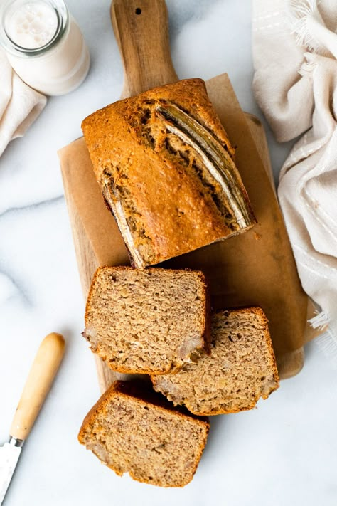 Moist & Fluffy Vegan Banana Bread Recipe (Gluten Free!) Banana Bread Recipe Gluten Free, Best Vegan Banana Bread Recipe, Healthy Baking Ideas, Gluten Free Vegan Baking, Bread Recipe Healthy, Vegan Banana Bread Easy, Banana Diaries, Gluten Free Vegan Bread, Vegan Banana Bread Recipe