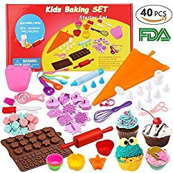 Gift Ideas for Cooks & Foodies at Every age Cupcake Topping, Kids Baking Kit, Kids Baking Set, Cake Decorating Kit, Cupcake Cups, Baking Recipes For Kids, Kids Baking, Cooking Kit, Kid Cupcakes