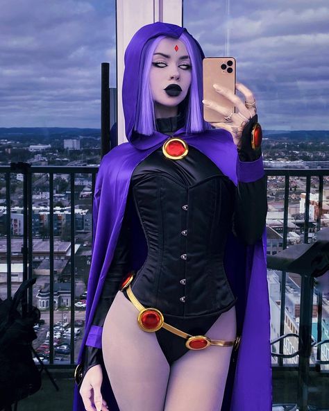 Raven Halloween Costume Black Women, Avant Garde Halloween Costumes, Raven Costume Black Women, Characters For Halloween Costumes, Ravena Costume, Raven Makeup Titans, Dark Costumes For Women, Halloween Woman Costumes, Women’s Cute Halloween Costumes