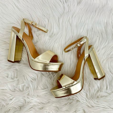 New Metallic Chunky Heels Heels For Gold Dress, Golden Block Heels, Chunky Gold Heels, Red Dress With Gold Heels, Gold High Heels Prom, Chunky Heels Wedding, Gold Heels Prom, Gold Chunky Heels, Holographic Heels