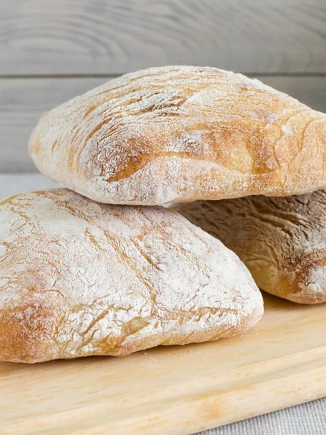 Sourdough Ciabatta Bread Recipe | Home Baking Blog Sourdough Discard Ciabatta Bread, Sourdough Ciabatta Bread Recipe, Ciabatta Bread Recipes, Sourdough Ciabatta Recipe, Sourdough Tortillas Recipe, Sour Bread, Ciabatta Recipe, Sourdough Ciabatta, Sourdough Sandwich Bread Recipe