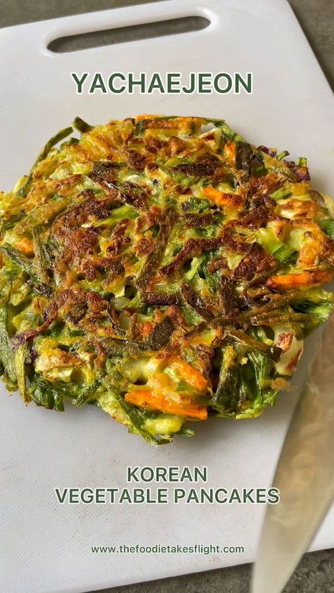 Korean Vegetable Pancakes, Vegetable Pancake, Vegetable Pancakes, Tasty Vegetarian Recipes, Asian Cooking, Veggie Burger, Veggie Dishes, Vegan Dishes, Vegan Dinners