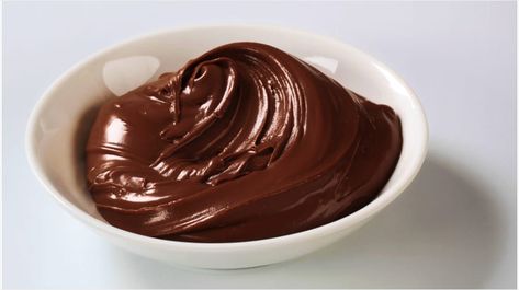 Chocolate butter is the new Nutella and we'll show you how to make it Flavored Butter Recipes, Flavored Butters, Flavored Butter, Chocolate Spread, Chocolate Butter, Strawberry Dip, Chocolate Brands, Butter Recipes, Angel Food Cake