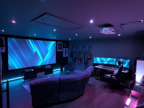 Guy Gaming Setup, Gaming Room Couple, Game Rooms Ideas, Gaming Desk Setup Ideas, Aesthetic Gaming Room, Gaming Room Setup Ideas, Gamer Rooms, Teen Game Rooms, Gaming Room Ideas