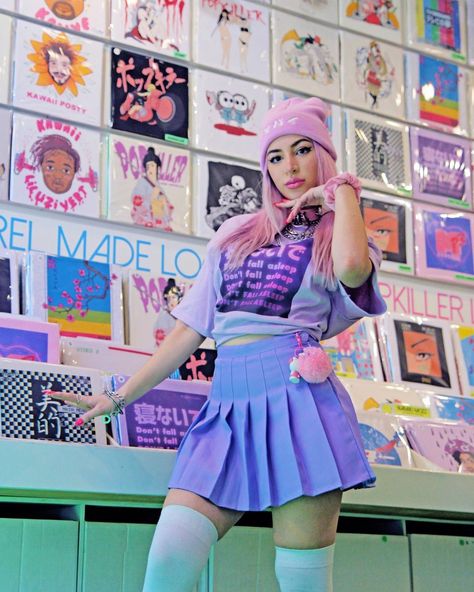 Warakami Vaporwave, Vaporwave Outfit, Cute Pastel Outfits, Vaporwave Fashion, Vaporwave Clothing, Barbie Wardrobe, Retro Looks, Neon Fashion, Pastel Fashion