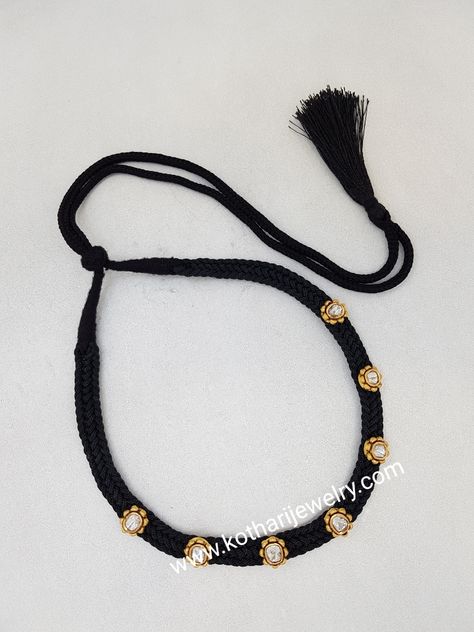 Black Dori Necklace Gold, Black Thread Gold Jewellery, Thread Necklace Gold, Black Thread Jewellery Indian, Black Thread Necklace, Kanthi Mala, Indian Brides Jewelry, Diamond Gold Earrings, Mangal Sutra