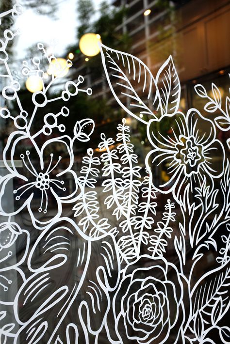 Window Mural Painting, Drawing On Glass Ideas, Spring Window Art, Summer Window Art, Spring Window Painting, Hand Painted Windows, Privacy Windows, Spring Window Display, Painted Window Art