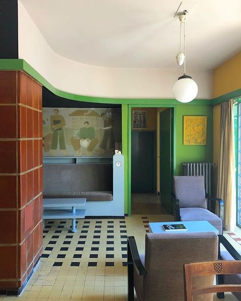 @hella_zorn • Instagram photos and videos 1930 Interior Design, Fantasy Interior, 1930s House Interior, Modernist House, Interior Vintage, Sight Unseen, Built In Furniture, Sopot, Brick Building