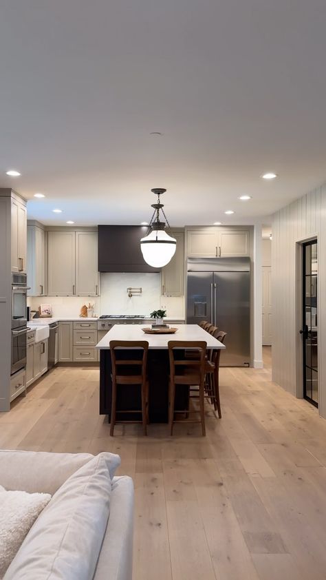 ᴏᴀᴋ ʜᴇᴀʀᴛʜ ʜᴏᴍᴇs | This kitchen transformation 🤯😱😱 Take a look at this before and after of our recently completed full downstairs remodels in North Bend… | Instagram Open Island, North Bend Washington, Laundry Remodel, Kitchen And Pantry, New Flooring, Kitchen Transformation, Custom Fireplace, Remodels, Cool Kitchens