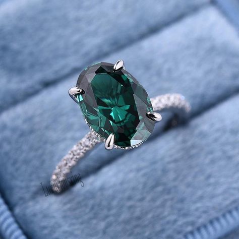 Green Moissanite Ring, Green Engagement Rings, Ring Hidden Halo, Hidden Halo Engagement Ring, May Birthstone Rings, Oval Cut Ring, Lab Diamond Engagement Ring, Green Oval, Wedding Rings Solitaire