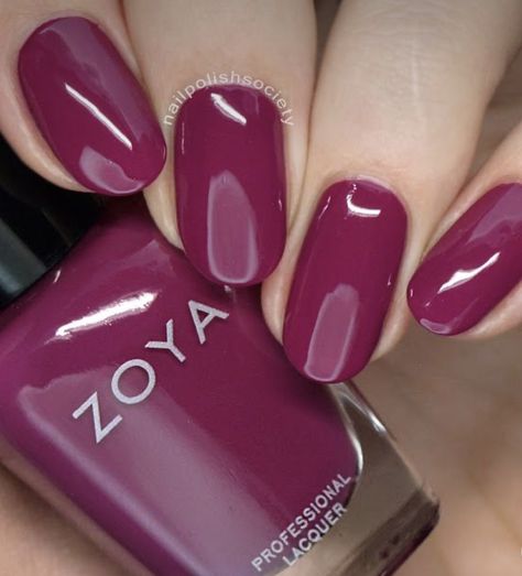 Berry Nails, Nagellack Trends, Gel Nails At Home, Purple Nail Polish, Zoya Nail, Zoya Nail Polish, Purple Nail, Fall Acrylic Nails, Super Nails