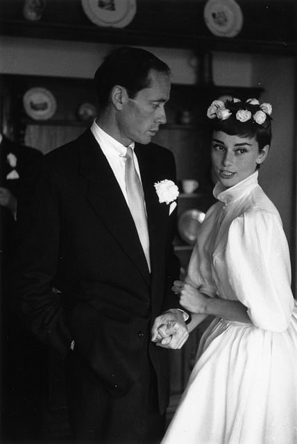 Audrey Hepburn Iconic Brides, Audrey Hepburn Wedding, Iconic Weddings, Meg Ryan, Hepburn Style, Fair Lady, Famous Couples, Actrices Hollywood, British Actresses