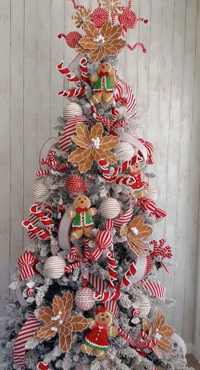 25 Adorable Gingerbread Christmas Decor Ideas - Craftionary Natal, Gingerbread Christmas Trees Ideas, Gingerbread Trees Decorated, Christmas Tree Kitchen Theme, Gingerbread And Peppermint Christmas Tree, Gingerbread Christmas Theme Decor, Ginger Bread Christmas Tree Ideas, Gingerbread Theme Tree, Christmas Tree Gingerbread Theme