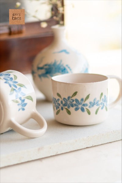 Handmade Blossom Tea Cup
Ceramic Floral Coffee Cup
Artistic Autumn Tea Cup
Unique Handcrafted Coffee Mug
Elegant Ceramic Tea Cup
Decorative Floral Coffee Cup
Artisanal Blossom Mug
Stylish Autumn Home Decor
Custom Ceramic Tea Mug
Luxury Handmade Coffee Cup
Floral Pattern Tea Cup
Exquisite Blossom Coffee Mug
Premium Ceramic Mug Gift
Artistic Hand-Painted Tea Cup
Unique Floral Mug Design
Handcrafted Autumn Drinkware
Elegant Home Decor Mug
Blue Floral Ceramic Cup
Bespoke Tea Cup Art Pottery Painting Tea Cup, Flower Cup Ceramic, Ceramic Flower Tea Cup, Cute Floral Mugs, Blue Porcelain Tea Cup, Blue Flower Painting, Diy Pottery Painting, Tea Design, Keramik Design